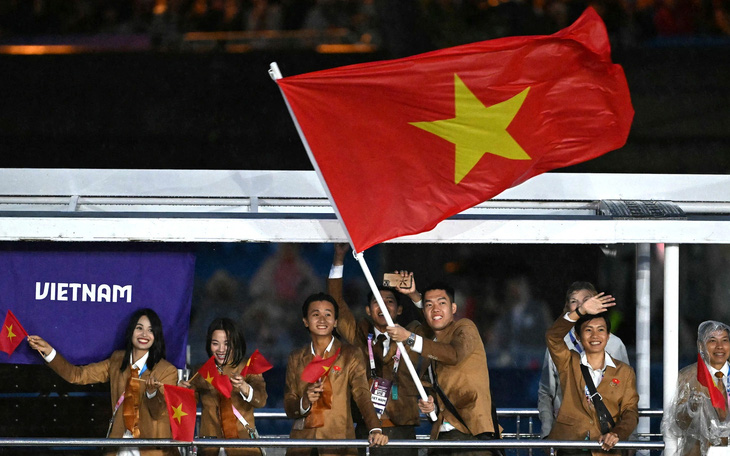 Làng Olympic Paris 2024 không có máy lạnh, VĐV than nóng, thiếu đá lạnh