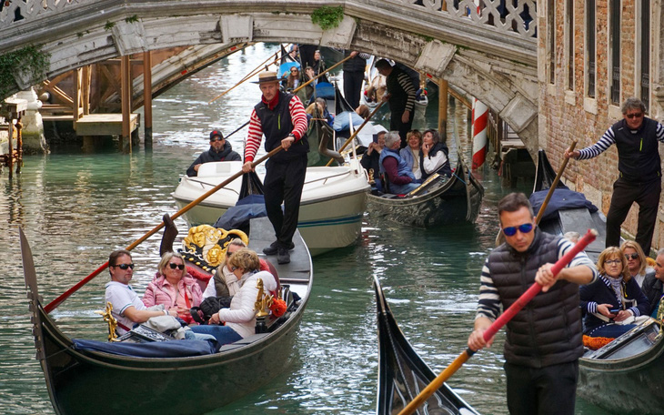 câu chuyện về ‘nữ siêu anh hùng’ chống nạn móc túi ở Venice - Ảnh 2.