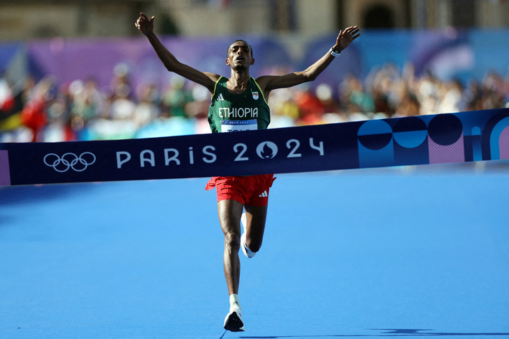 Olympic 2024 ngày 10-8: Giành huy chương vàng cử tạ, Trung Quốc trở lại dẫn đầu bảng huy chương- Ảnh 4.