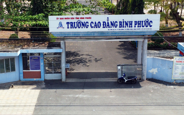 Giám đốc Trung tâm xúc tiến đầu tư tỉnh Bình Phước bị cảnh cáo vì suy thoái về đạo đức lối sống- Ảnh 2.