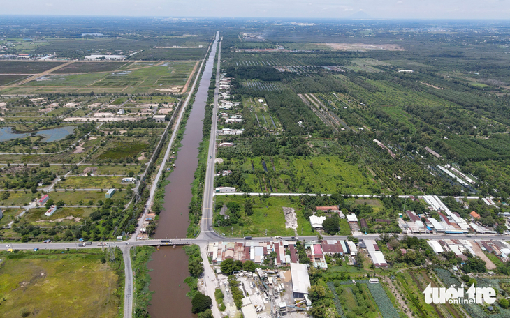 Chính phủ giao TP.HCM làm cơ quan thẩm quyền tổng hợp trình dự án vành đai 4 dài 207km - Ảnh 2.