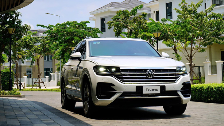 Tin tức giá xe: Volkswagen Touareg giảm tới 560 triệu, đối đầu BMW X5 bằng giá tiệm cận X3- Ảnh 2.