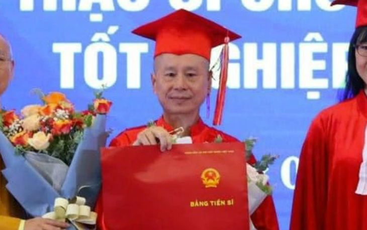 Các trường đại học sẽ sớm thu hồi bằng đại học, tiến sĩ của ông Vương Tấn Việt - Ảnh 2.