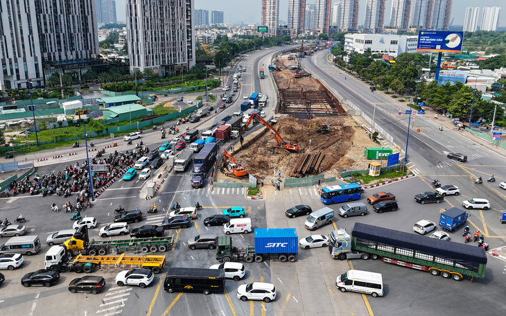 Loạt dự án trọng điểm ở TP.HCM như nút An Phú, vành đai 3 đang giải ngân ra sao ? - Ảnh 2.