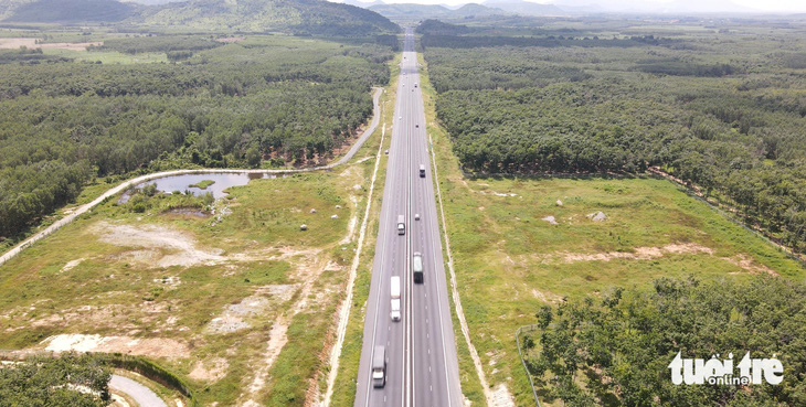 Hiện trạng khu đất làm trạm dừng nghỉ cao tốc Phan Thiết - Dầu Giây- Ảnh 1.