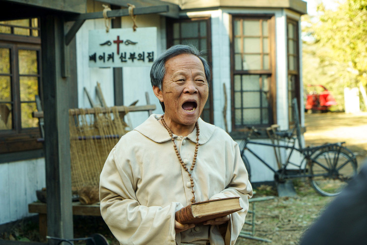 'Đẹp trai... thấy sai sai' vừa ra mắt đã gây bão phòng vé Việt- Ảnh 2.