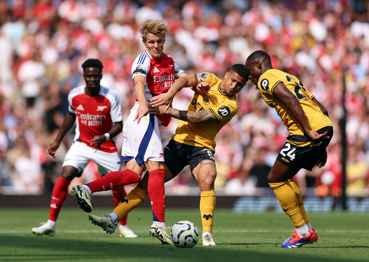 Saka and Havertz shine, Arsenal win Premier League opening match - Photo 2.