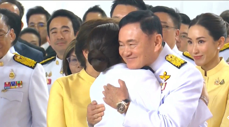 thaksin-thu-tuong-thai-lan-17239511012901402824120.jpg