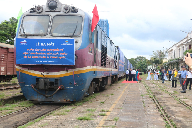 Việt Nam, Trung Quốc ký 14 văn kiện, trong đó có hợp tác đường sắt - Ảnh 1.