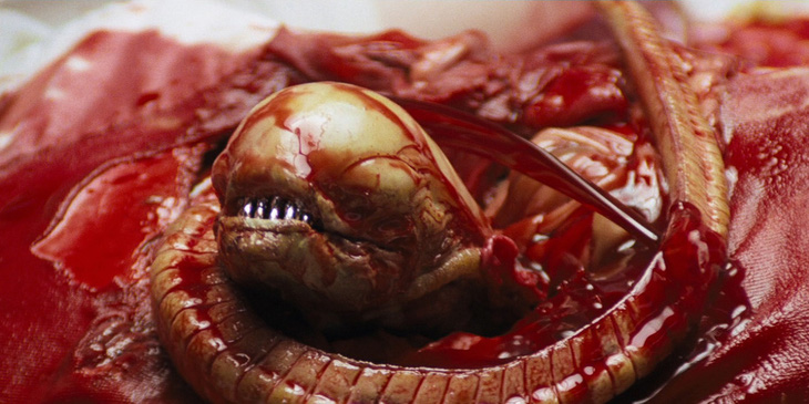 alien-chestburster-scene-1724140740121381232919.jpg