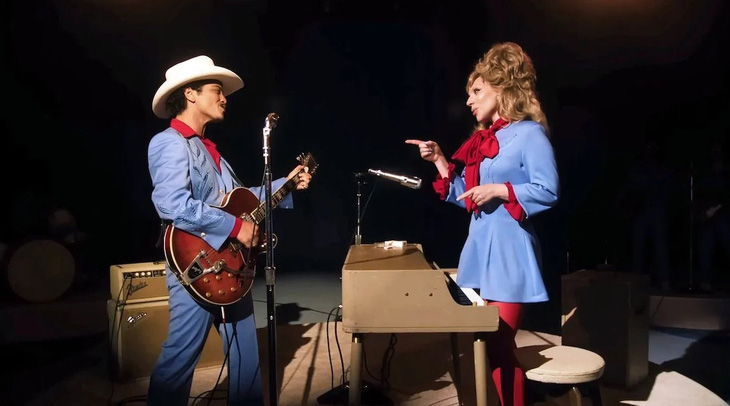 Lady Gaga 'bắt tay' Bruno Mars tạo nên màn 'collab' chấn động làng US-UK - Ảnh 3.