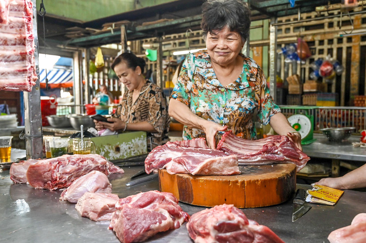 Doanh thu 280.000 đồng/ngày đã phải nộp thuế: Người buôn bán nhỏ 'méo mặt' - Ảnh 1.