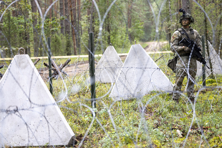 Lithuania bắt đầu xây ‘tuyến phòng thủ Baltic’ để phòng Nga - Ảnh 1.