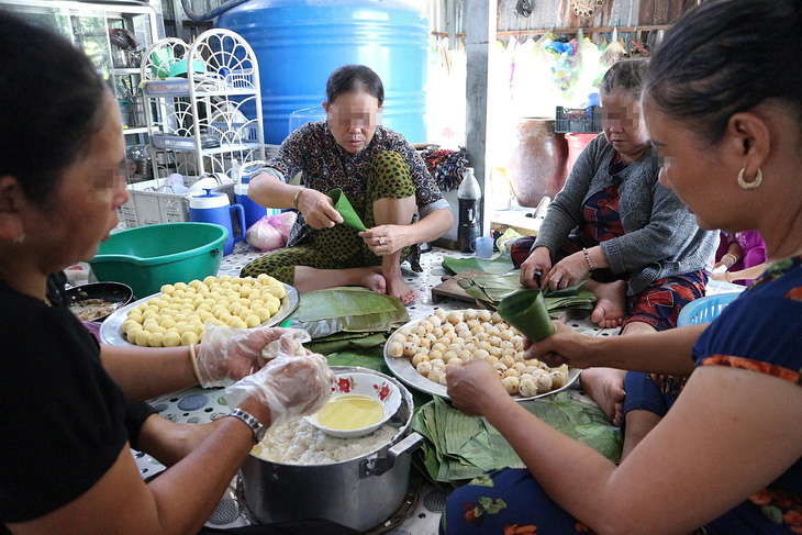 Đám giỗ đi phong bì đã thành lệ nên rình rang, tốn kém hơn xưa? - Ảnh 1.