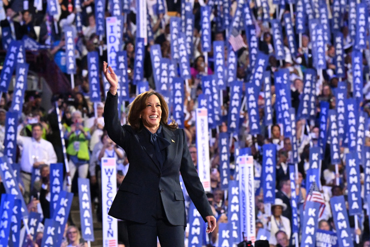 kamala-harris-17245917603612113393803.jpg