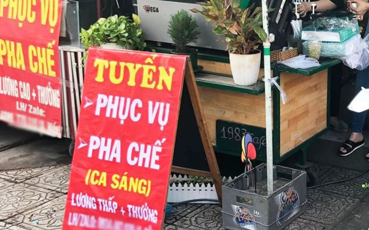 Du khách Trung Quốc bị bỏ giữa đường vì không mua đồ lưu niệm  - Ảnh 1.