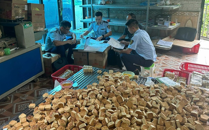 'Muốn an toàn thực phẩm nhưng lại đi mua thực phẩm trôi nổi' - Ảnh 3.