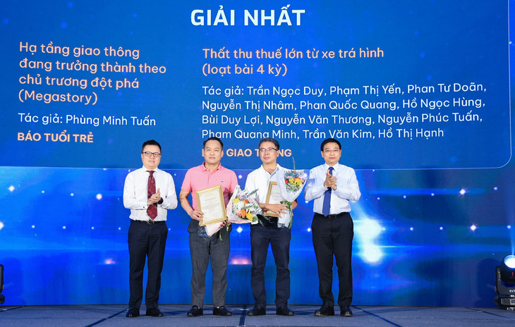 Báo Tuổi Trẻ đoạt giải nhất và giải ba giải báo chí viết về ngành giao thông vận tải - Ảnh 1.