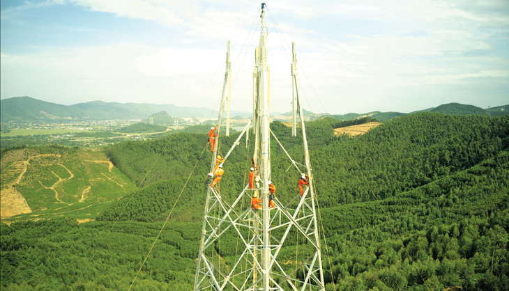 Những ngày “rực lửa” trên công trường dự án đường dây 500kV mạch 3 - Ảnh 12.