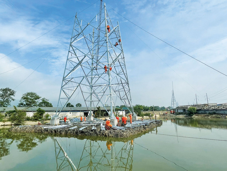 Những ngày 'rực lửa' trên công trường dự án đường dây 500kV mạch 3 - Ảnh 5.