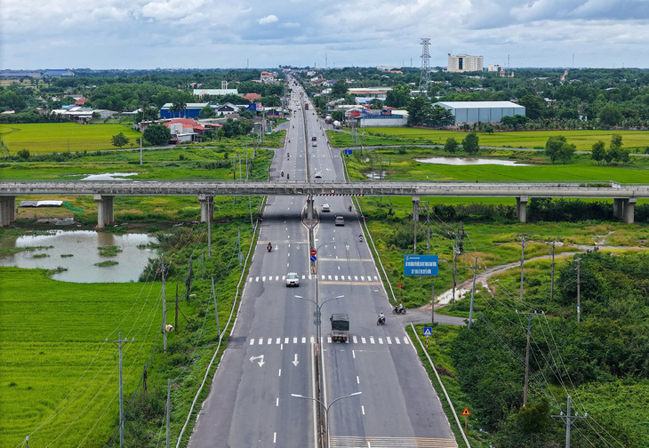 Tây Ninh 2024 nhiều 'khởi sắc', phấn đấu trở thành nơi đáng sống - Ảnh 2.