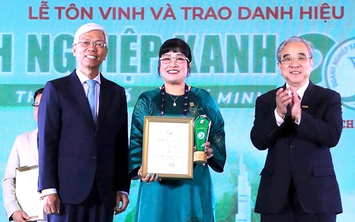 Nhiều doanh nghiệp của Satra được vinh danh “Doanh nghiệp xanh TP.HCM năm 2024” - Ảnh 4.