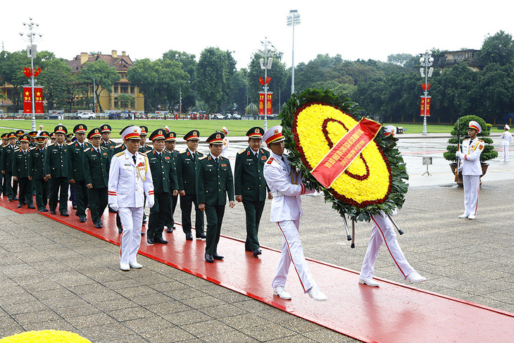 Lãnh đạo Đảng, Nhà nước viếng Chủ tịch Hồ Chí Minh nhân Quốc khánh 2-9 - Ảnh 3.