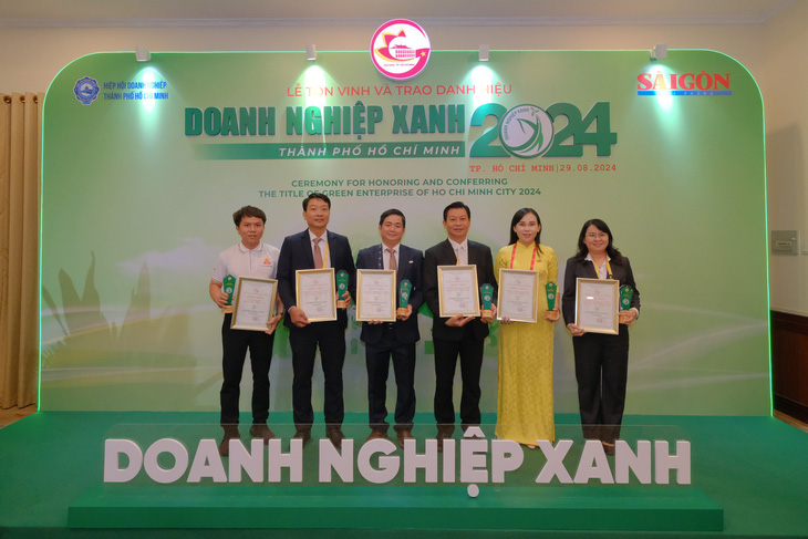 Nhiều doanh nghiệp của Satra được vinh danh “Doanh nghiệp xanh TP.HCM năm 2024” - Ảnh 2.