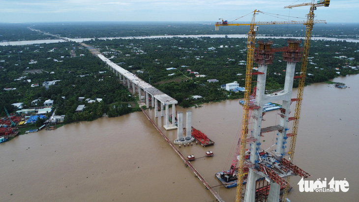 Hơn 500 công nhân thi công xuyên lễ tại dự án cầu Rạch Miễu 2 - Ảnh 8.