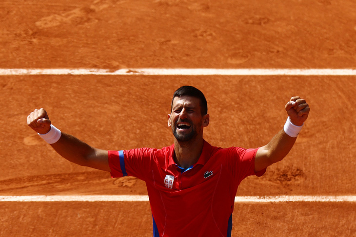 Đánh bại Alcaraz kịch tính, Djokovic lần đầu giành HCV Olympic- Ảnh 1.