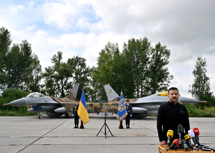 Ukraine triển khai F-16, ông Zelensky nói ‘chưa đủ’- Ảnh 1.