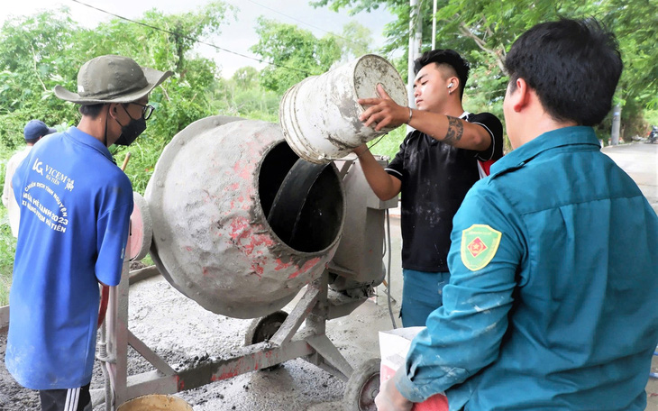 Con đường ghi dấu chân tình nguyện