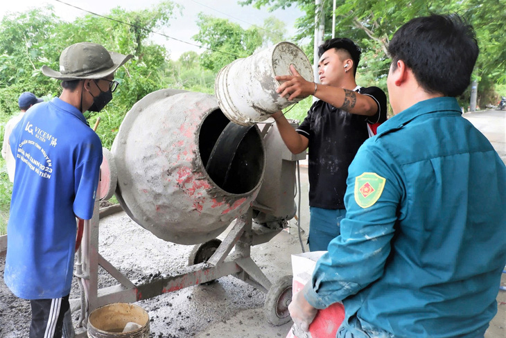 Con đường ghi dấu chân tình nguyện