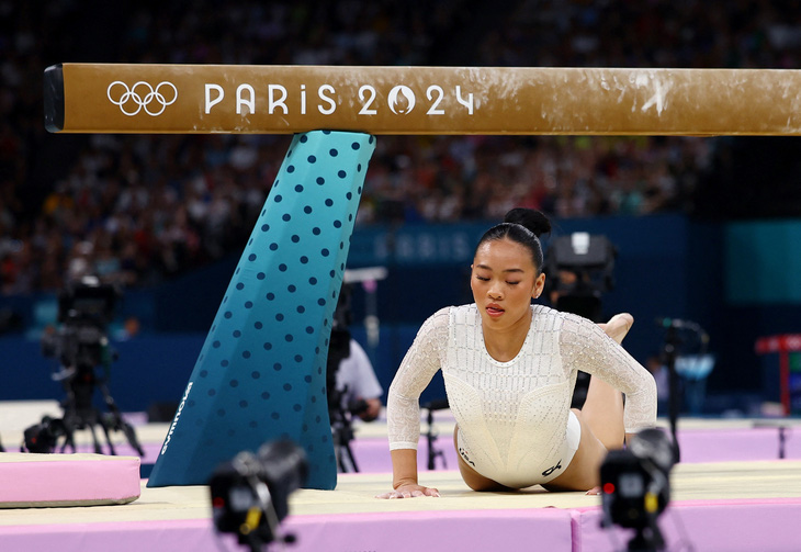 VĐV 21 tuổi chưa thể giành huy chương Olympic nào ở nội dung cầu thăng bằng - Ảnh: REUTERS