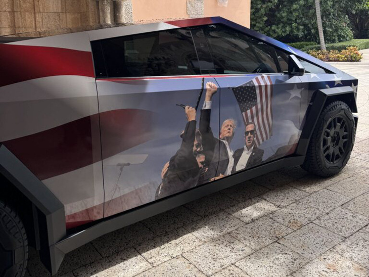 Streamer sinh năm 2000 tặng Tesla Cybertruck cho ông Trump, dán bức hình gây sốt- Ảnh 2.