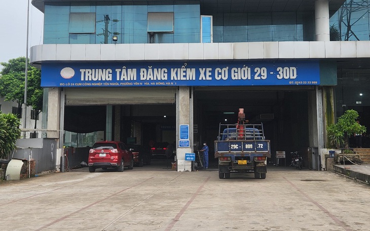 Mánh khóe 'phù phép' của đăng kiểm viên để xe 'vượt' kiểm định