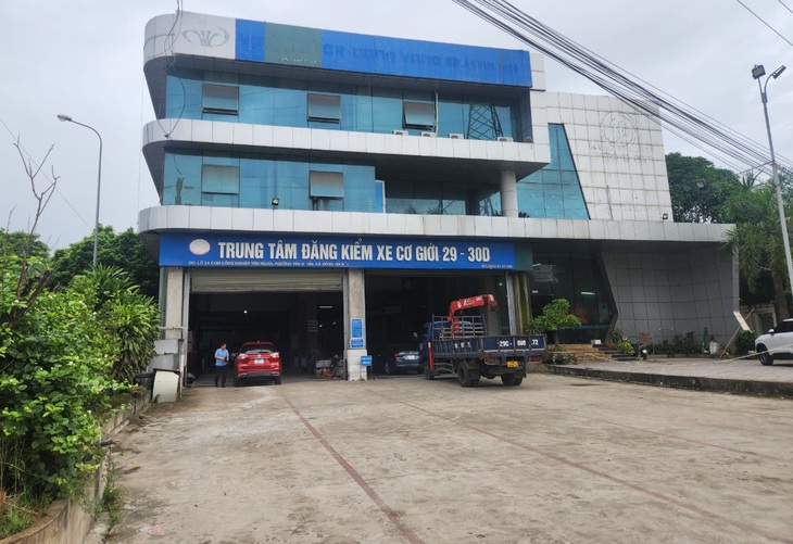 Do lịch xét xử các vụ án tiêu cực về đăng kiểm hợp lý nên các trung tâm đăng kiểm ở Hà Nội vẫn không bị quá tải - Ảnh: TUẤN PHÙNG