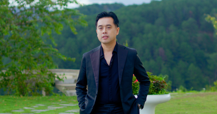 Nhạc sĩ Dương Khắc Linh trong phim Bí mật trong sương mù 