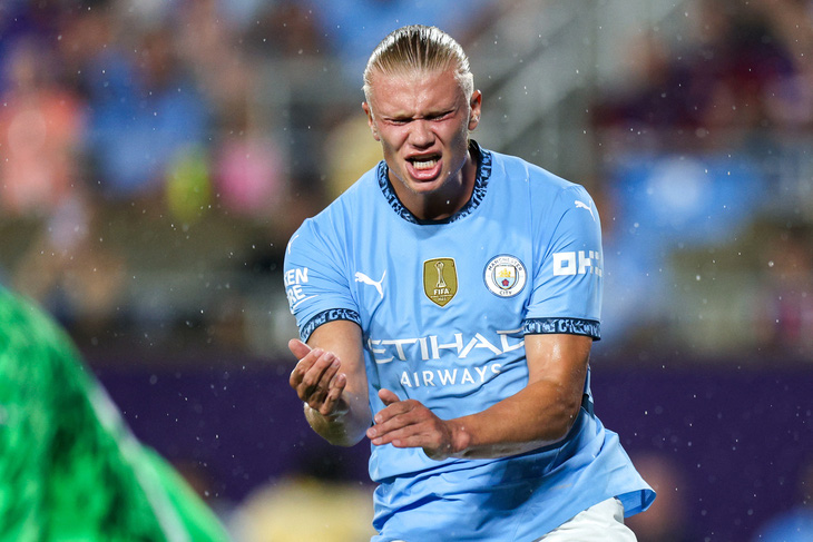 Máy tính dự đoán Man City sẽ đánh bại Man United 2-1 ở trận tranh Siêu cúp Anh 2024 - Ảnh: REUTERS