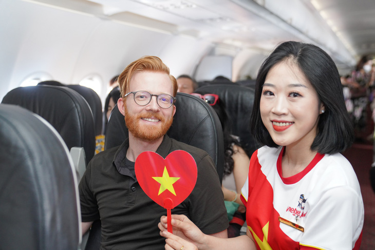 Muôn ánh sao vàng rộn ràng trên những chuyến bay Vietjet dịp kỷ niệm Quốc Khánh 2-9 - Ảnh 5.