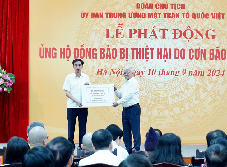 Tổng Bí thư, Chủ tịch nước Tô Lâm dự lễ phát động ủng hộ đồng bào bị thiệt hại do bão số 3 - Ảnh 5.