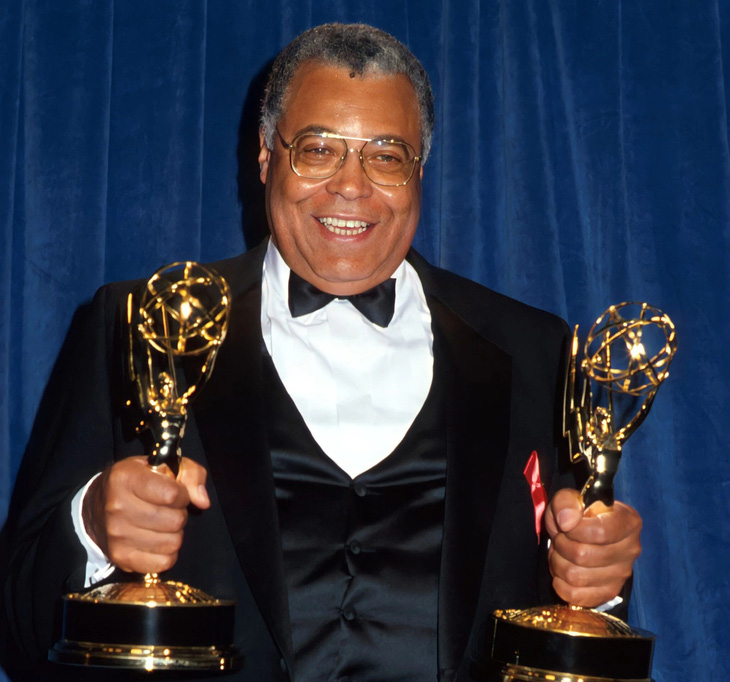 Huyền thoại của Disney James Earl Jones qua đời ở tuổi 93 - Ảnh 3.