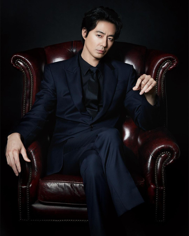 Jo In Sung ‘cãi’ lời mẹ chuyện kết hôn - Ảnh 1.