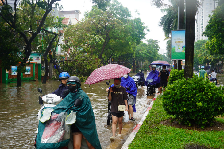 Lũ lụt chưa từng có ở miền Bắc: Cao Bằng vẫn còn 31 người mất tích, đang nỗ lực tìm kiếm - Ảnh 16.