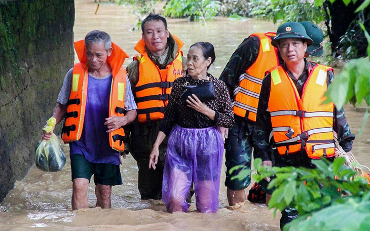 TP.HCM: Tổng Bí thư, Chủ tịch nước Lào dự lễ phát động ủng hộ đồng bào bị thiệt hại do bão  - Ảnh 2.