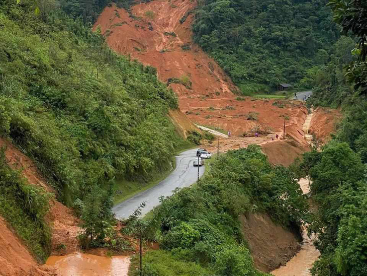 Lũ lụt, sạt lở ở Cao Bằng: Sóng Viettel duy trì liên lạc cứu hộ, cứu nạn - Ảnh 1.