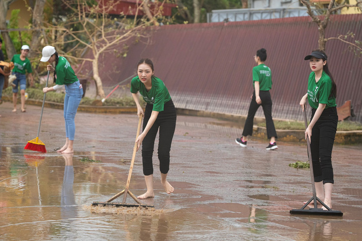 Thí sinh Hoa hậu Du lịch Việt Nam toàn cầu hỗ trợ khắc phục hậu quả sau bão - Ảnh 5.