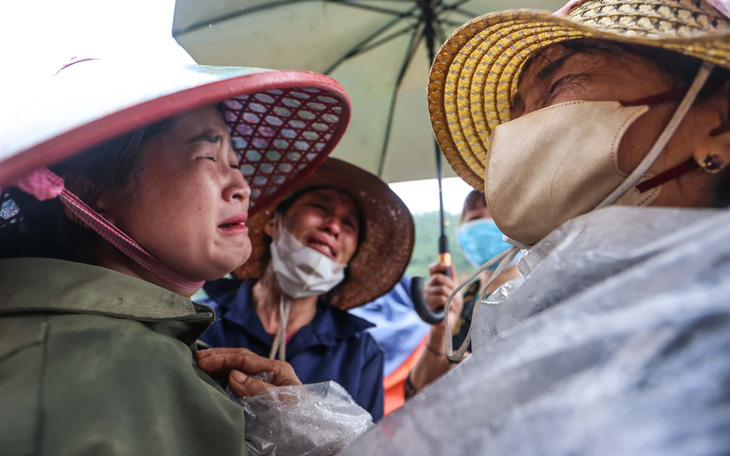 Bình minh Làng Nủ