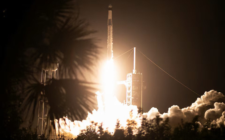 FAA đòi phạt SpaceX vì hai lần phóng tên lửa đẩy không phép - Ảnh 2.