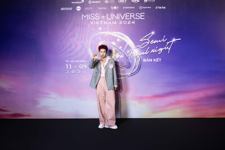 Mai Ngô bắn rap ngay trên thảm đỏ Bán kết Miss Universe Vietnam 2024  - Ảnh 7.